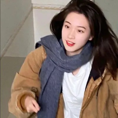 橙色女孩